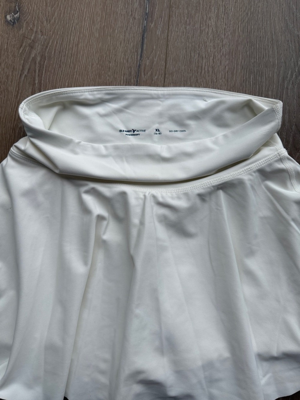 Old Navy White Performance Skort